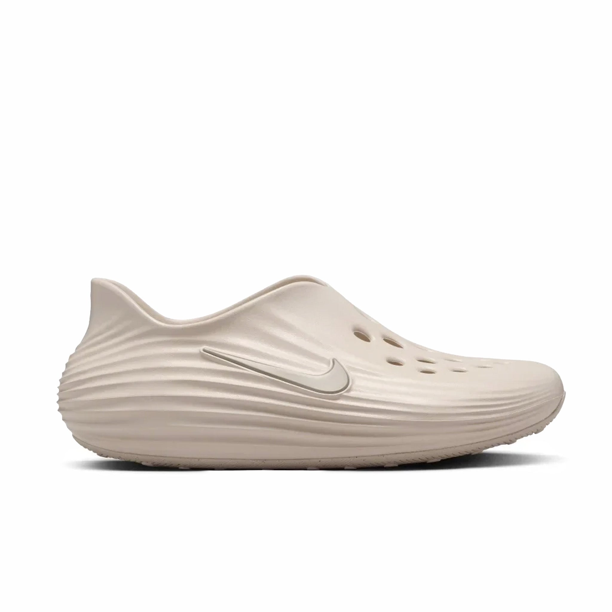 Richeです Nike Women's ReactX Rejuven8 (Chalk/Chalk-Chalk) – August