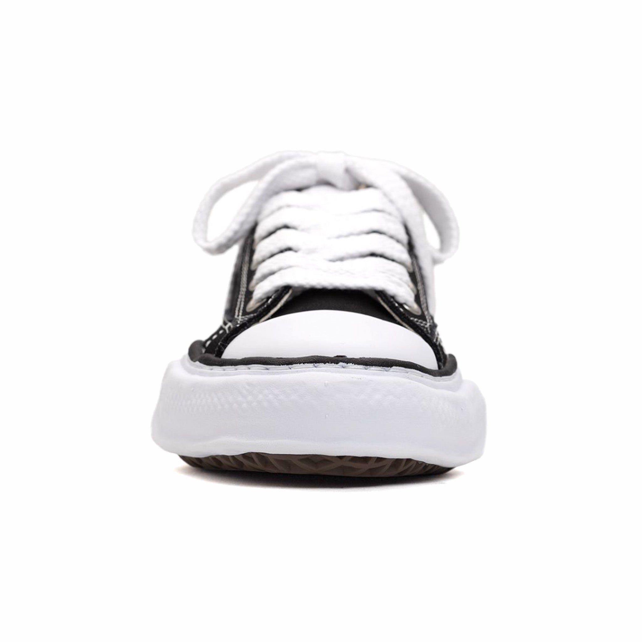 Maison MIHARA YASUHIRO &quot;Peterson&quot; OG Sole Canvas Low-Top Sneaker (Black) - August Shop