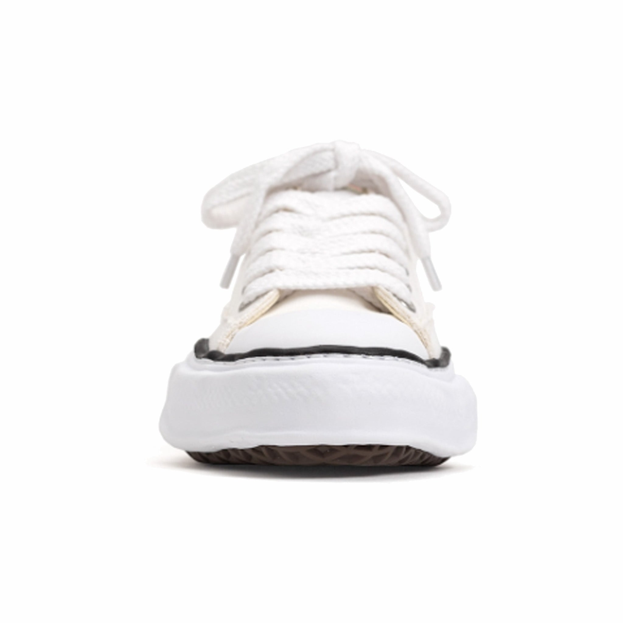 Maison MIHARA YASUHIRO &quot;Peterson&quot; OG Sole Canvas Low-Top Sneaker (White) - August Shop