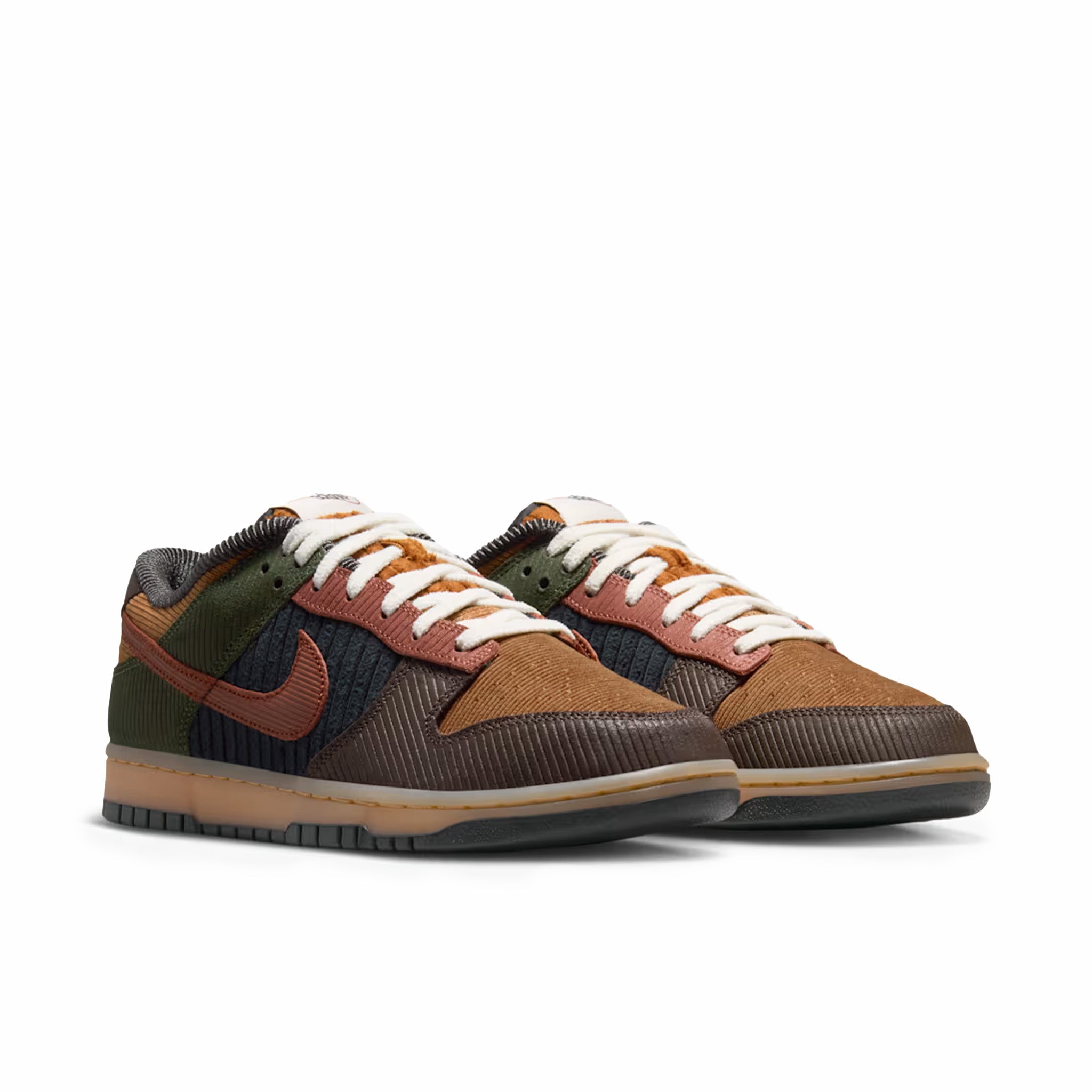 Nike Men's Dunk Low Retro PRM (Light British Tan/Cinnamon)