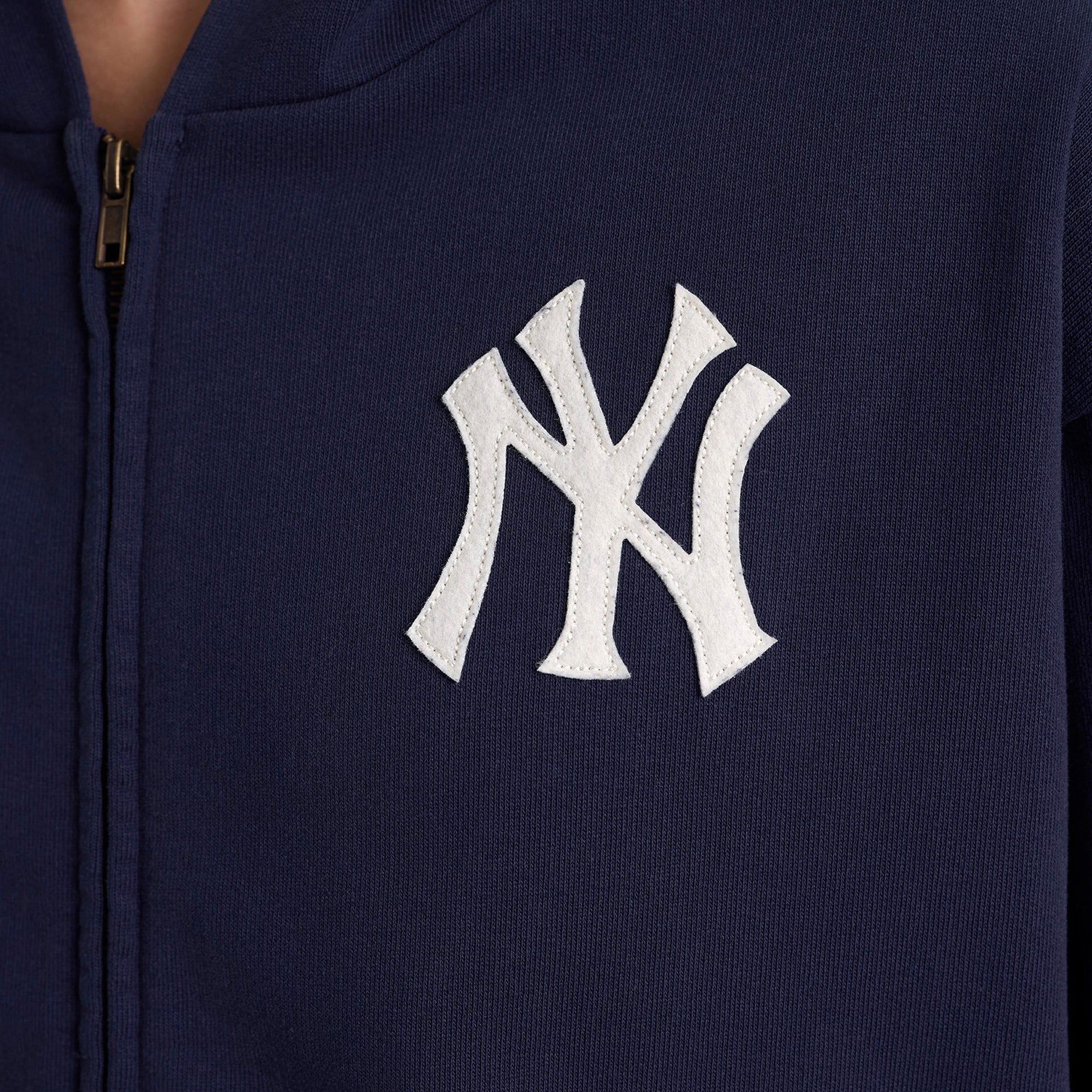 Sporty &amp; Rich Men's Heritage Yankees Serif Zip Hoodie (Dark Navy/White) - August Shop