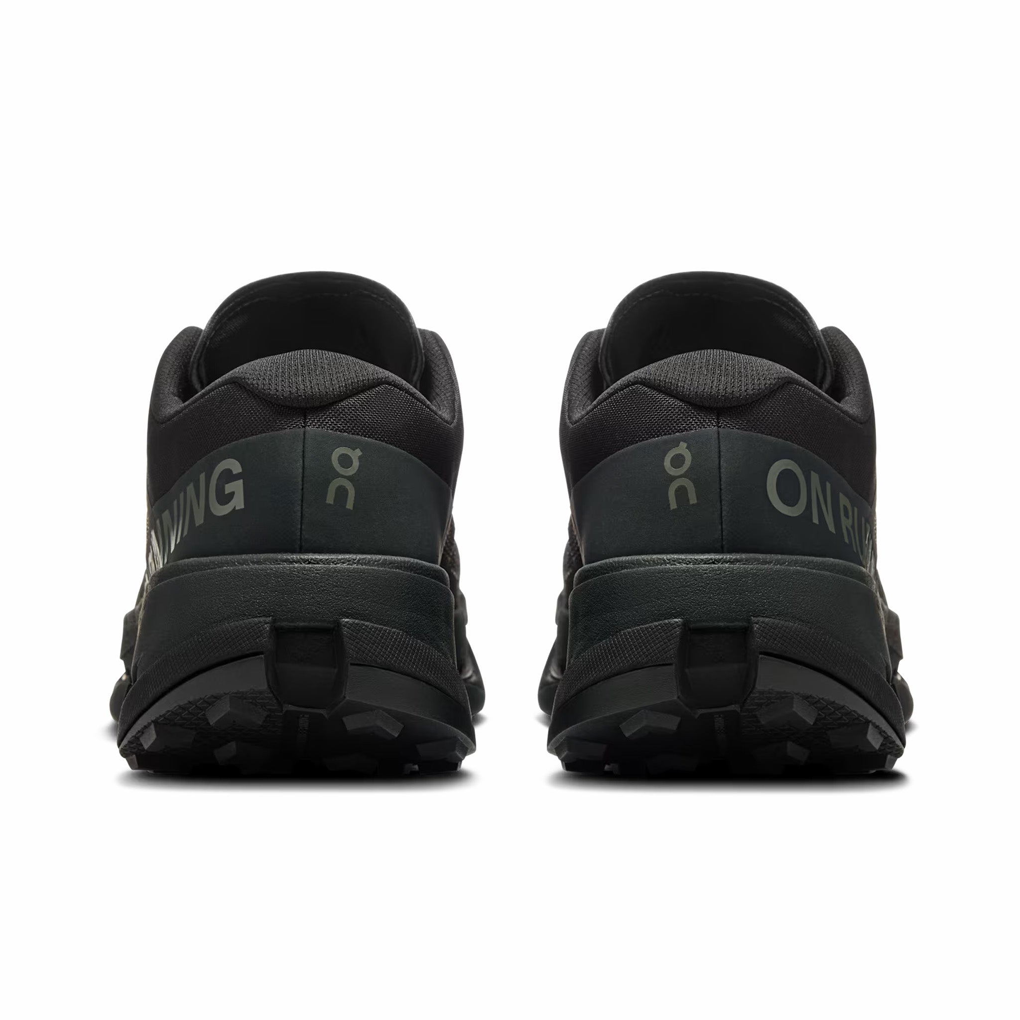 On Men's Cloudultra Peak (Black/Black)