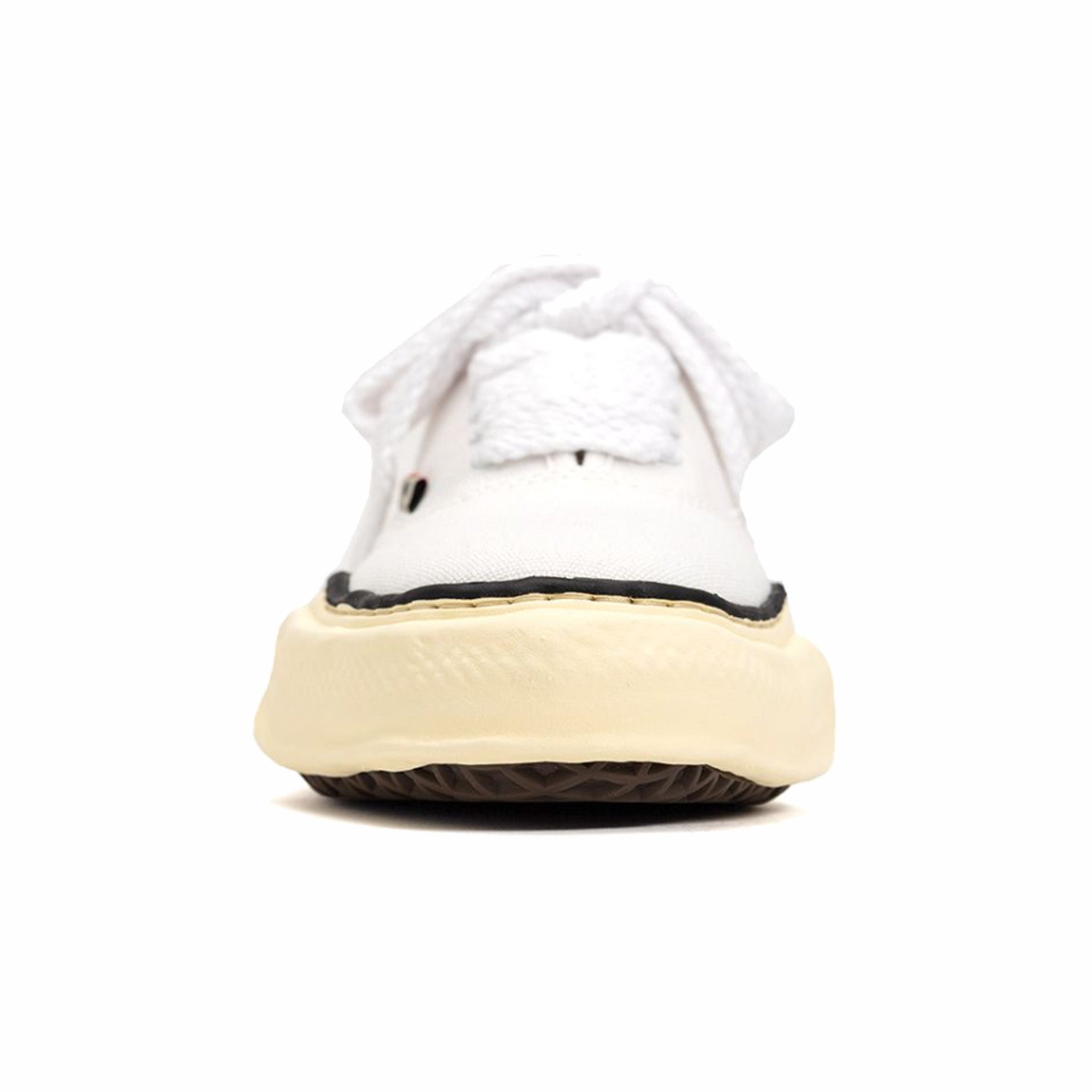 Maison MIHARA YASUHIRO &quot;BAKER&quot; Vintage-Like OG Sole Canvas Low-top Sneaker (White) - August Shop