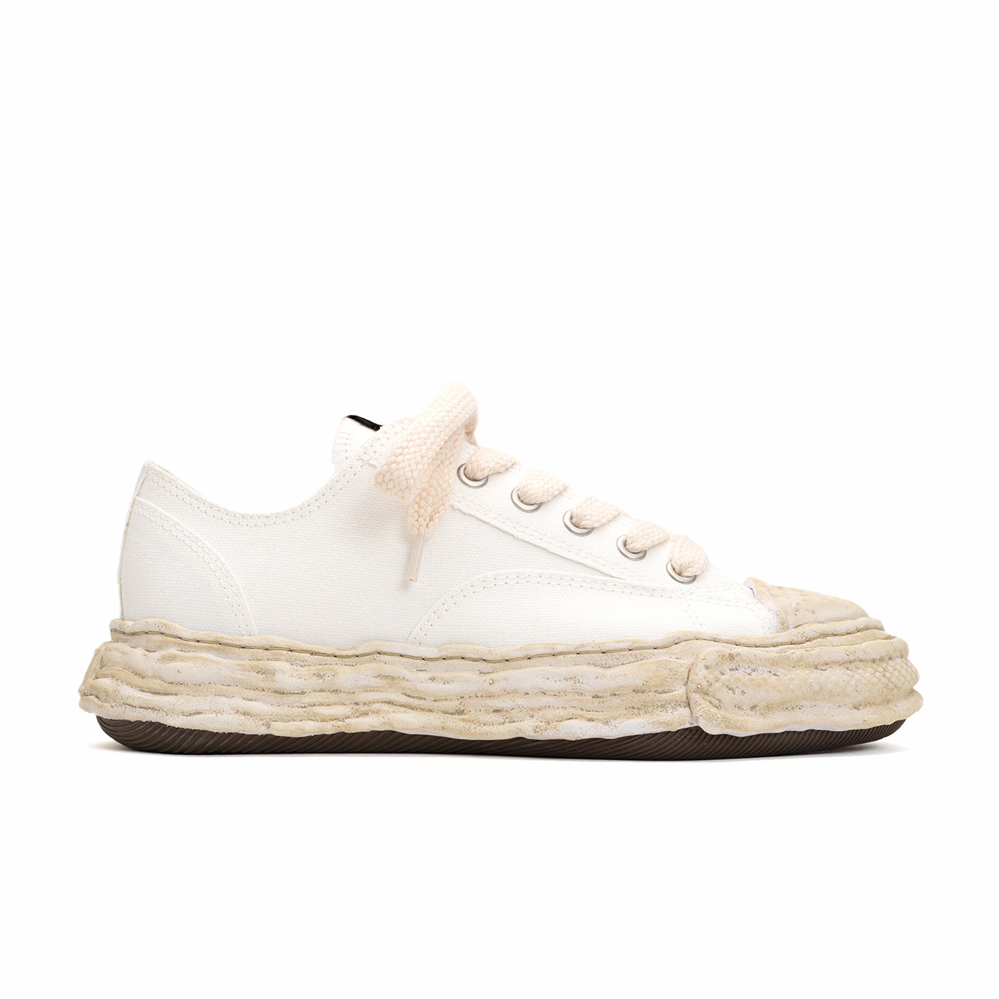 Maison MIHARA YASUHIRO &quot;PETERSON23&quot; OG Dyed Sole Canvas Low-Top Sneaker (White) - August Shop